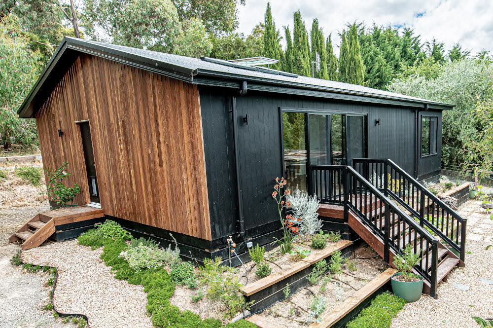 Modular home on leafy block of land